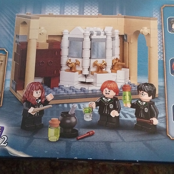 Lego 76386 Hogwarts Polyjuice Potion Mistake Building Set 217 pieces - Picture 7 of 10